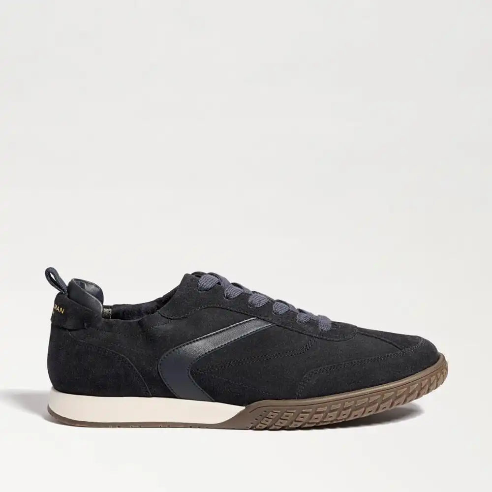 Finn Sneaker