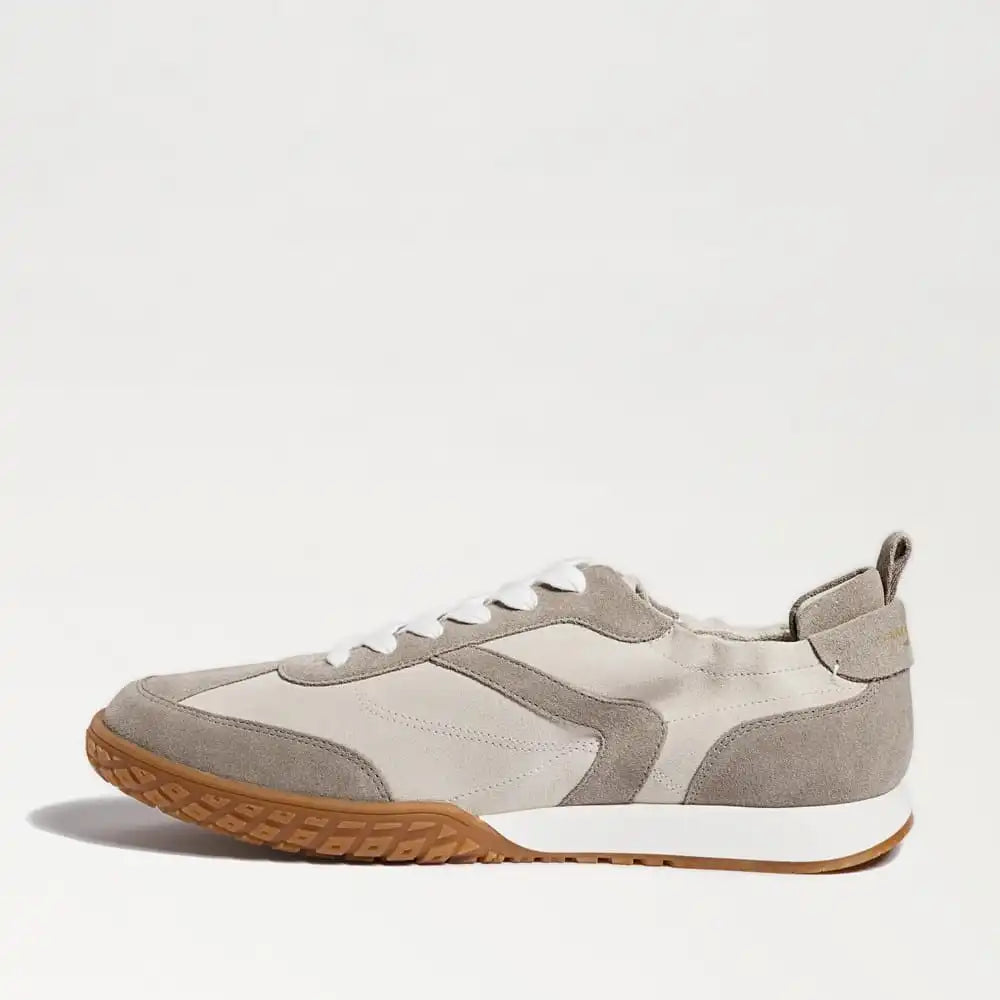 Finn Sneaker