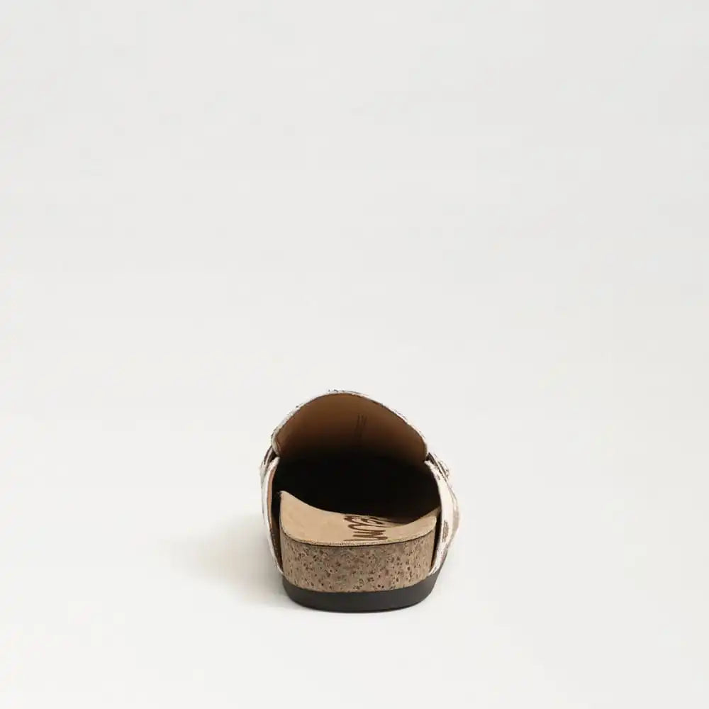 Astrid Mule