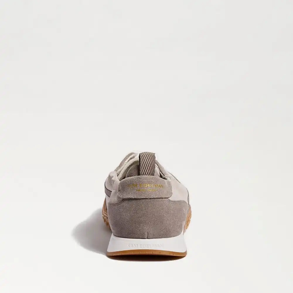 Finn Sneaker